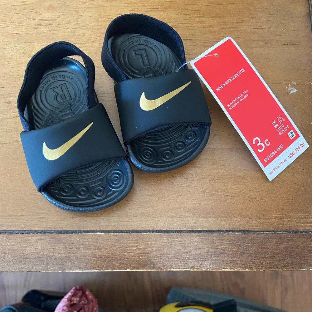 Newborn Nike Slides